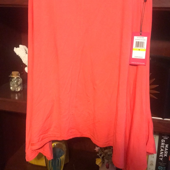 NWT Vince Camuto tank - Picture 4 of 4